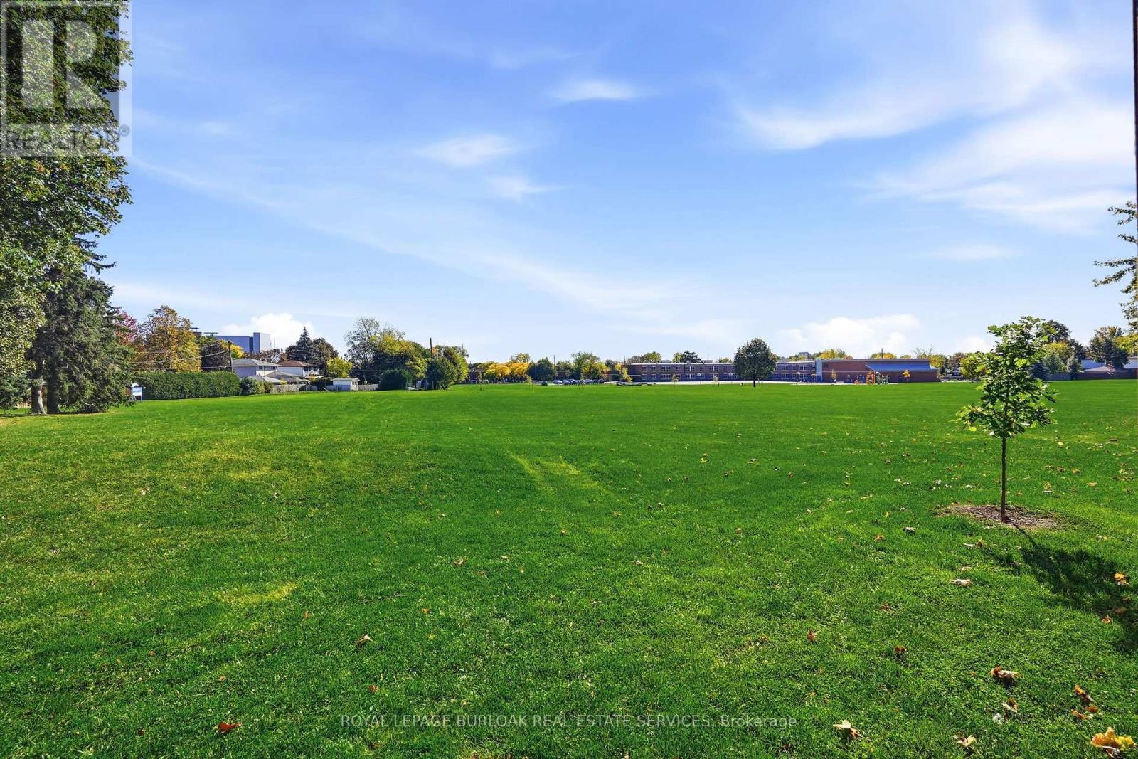 2432 Cyprus Avenue, Burlington, ON photo 47