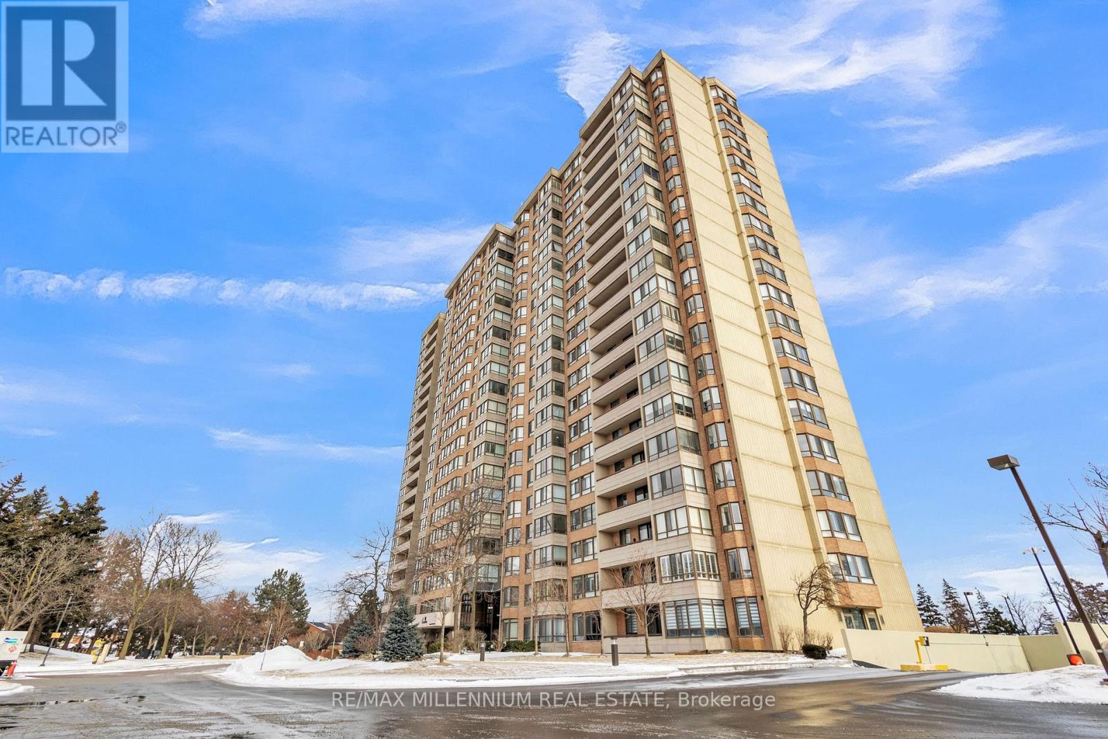 Photo of 100 County Court Boulevard