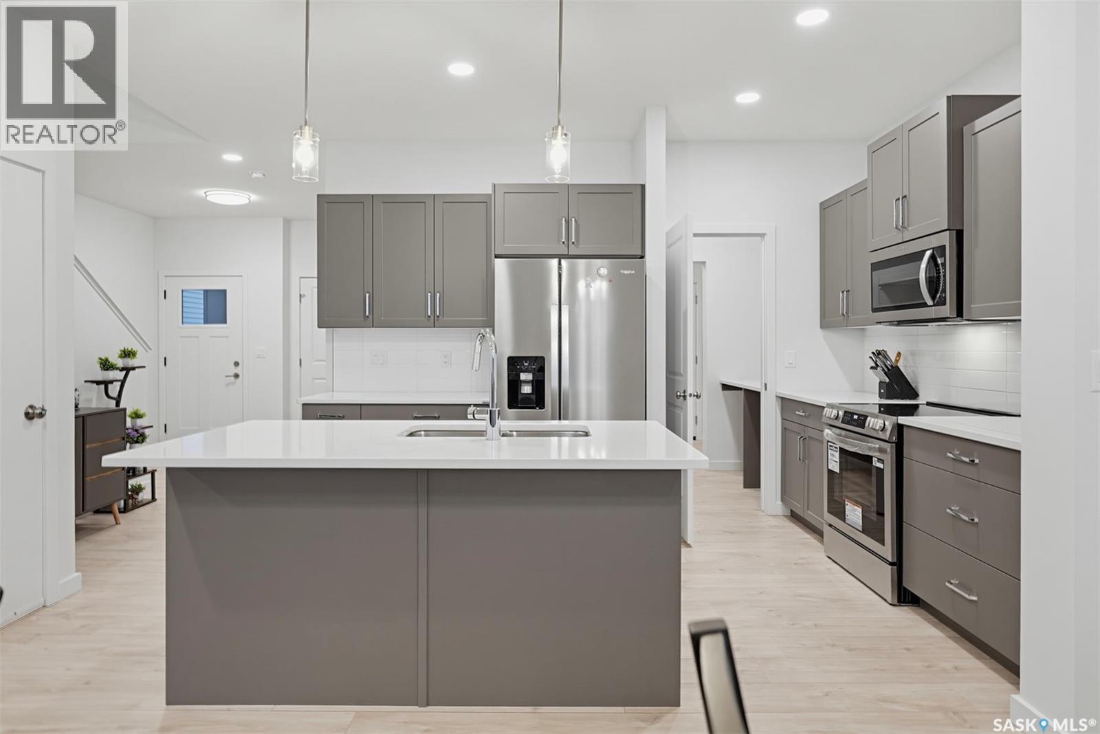 246 Katz COURT, Saskatoon — photo 5