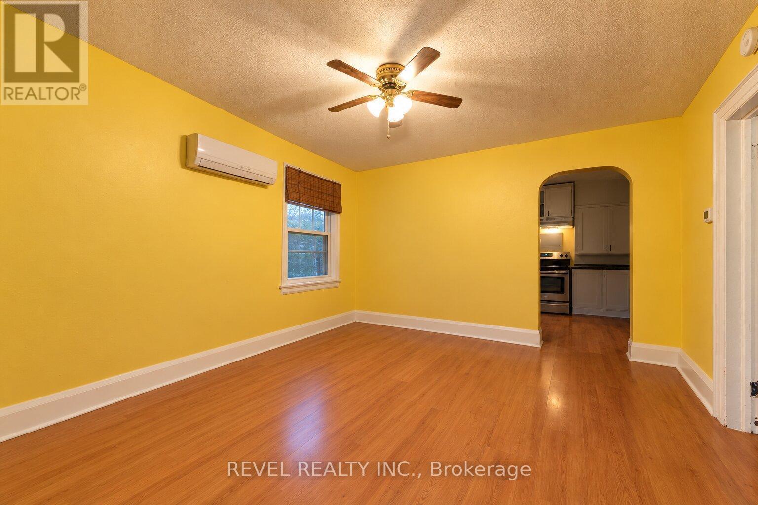 12 MERIGOLD Street, St. Catharines, ON photo 7
