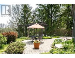 176 Weirs Lane, Hamilton, ON L9H5E1 Photo 45