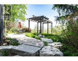 176 Weirs Lane, Hamilton, ON L9H5E1 Photo 47