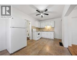 Laundry room - 209 Queen Street, Wallaceburg, ON N8A1G4 Photo 8