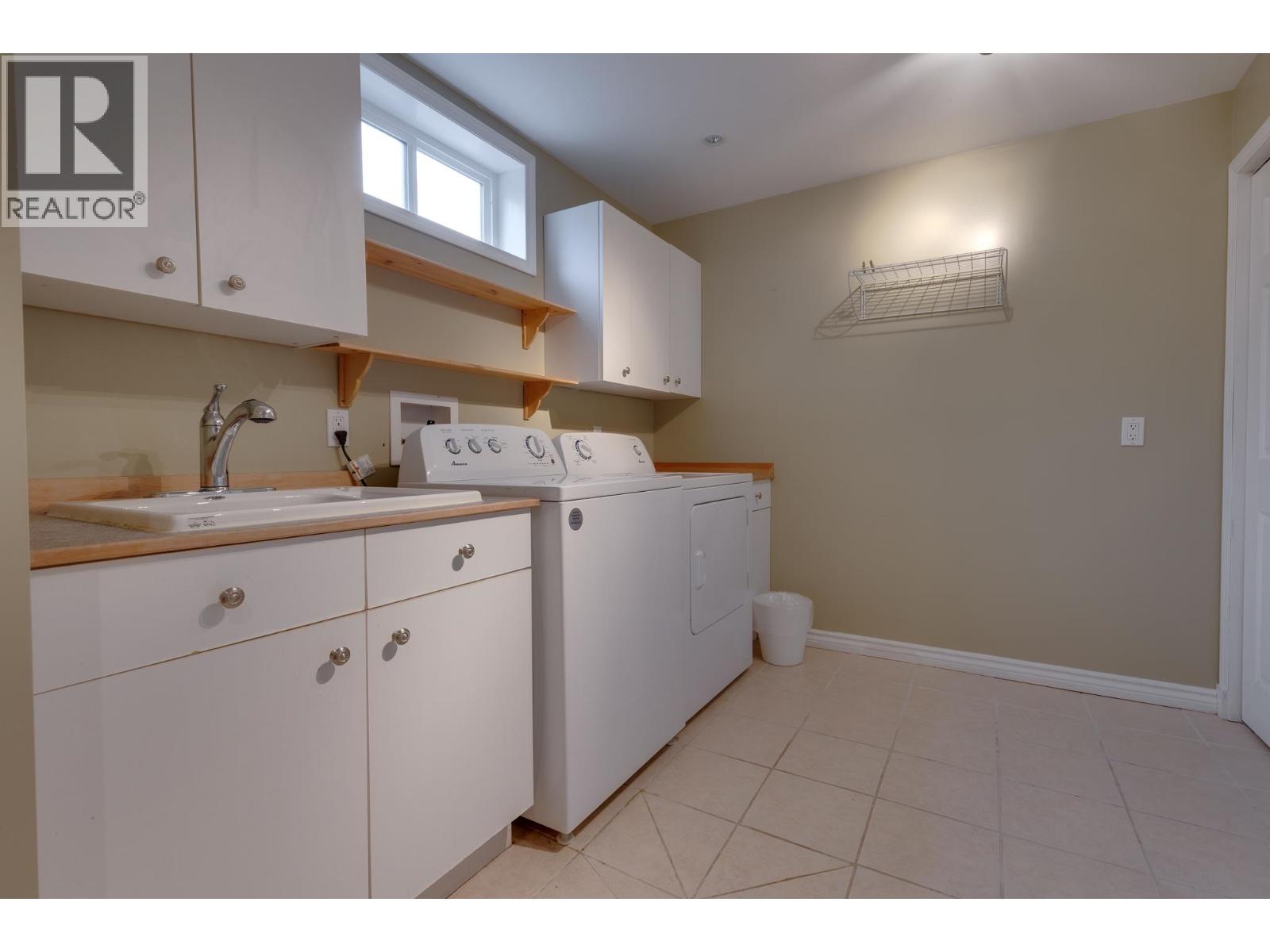 5220 YORK PLACE - 24