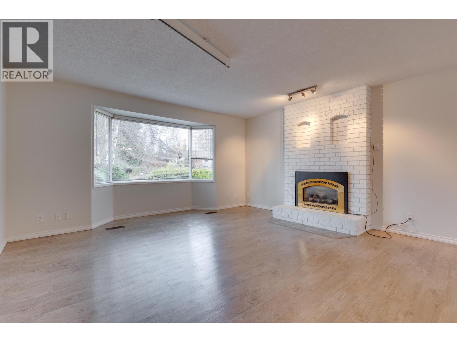 5220 YORK PLACE - 3