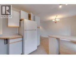 Photo 11 of 39, 5220 YORK PLACE · Prince George, BC