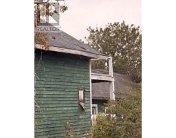 62 Pond Road thumbnail 12