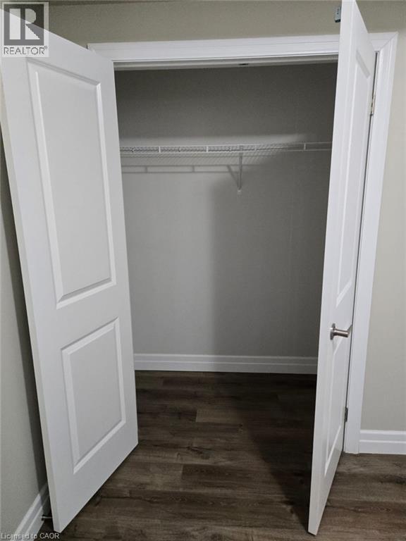 Photo 8 of 23