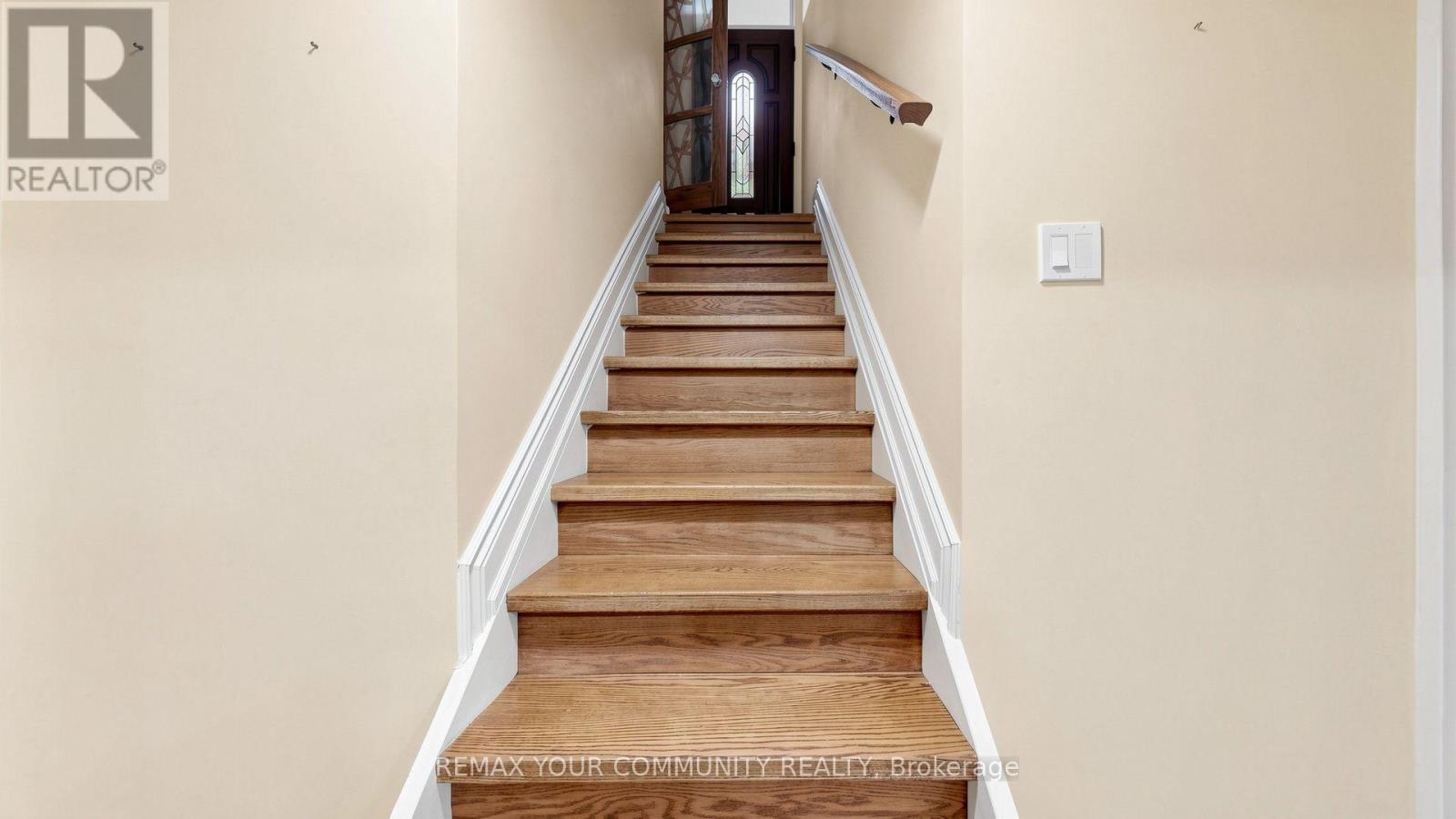 15 Colwick Drive, Toronto, ON photo 34