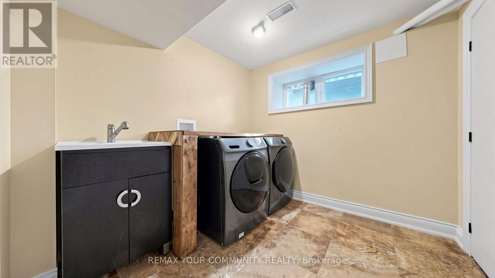 15 Colwick Drive, Toronto, ON photo 45