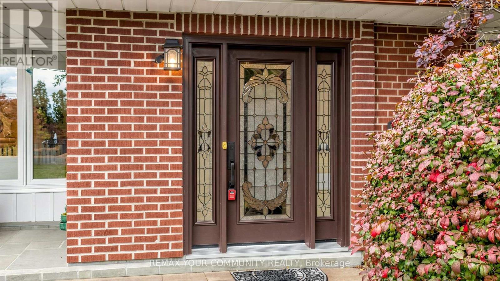 15 Colwick Drive, Toronto, ON photo 5