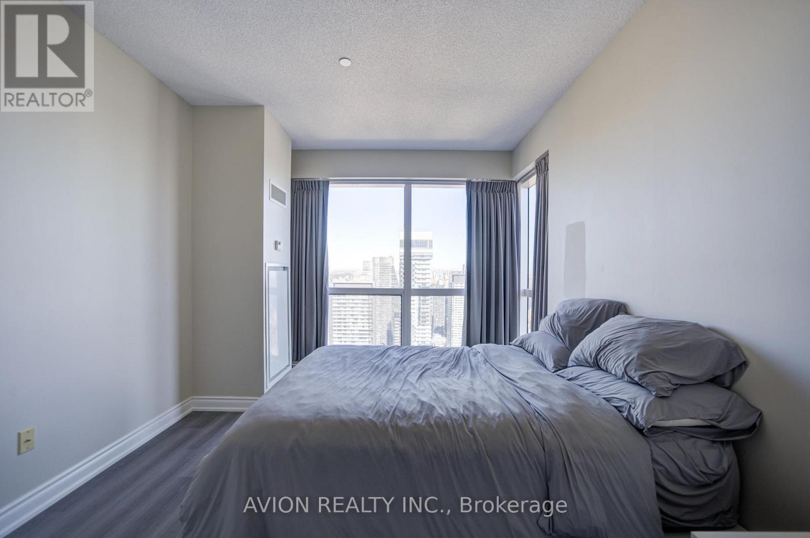 5716- 386 Yonge Street, Toronto, ON photo 16
