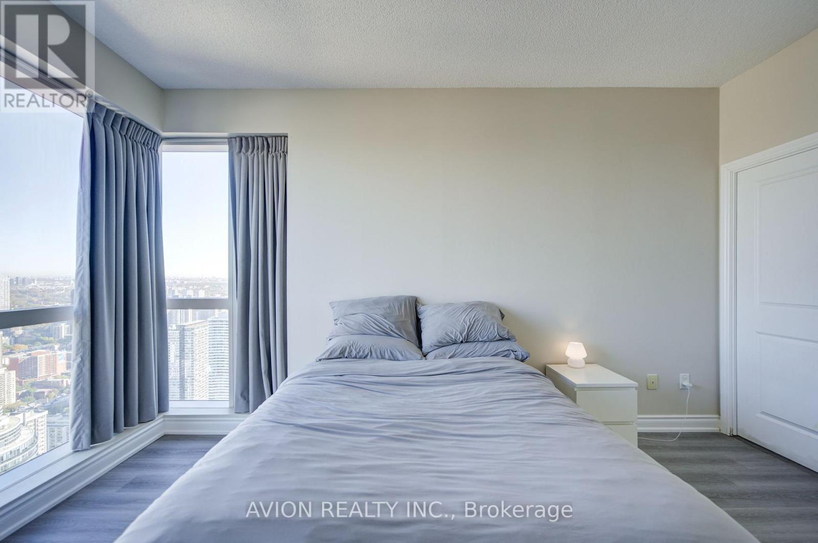 5716- 386 Yonge Street, Toronto, ON photo 17