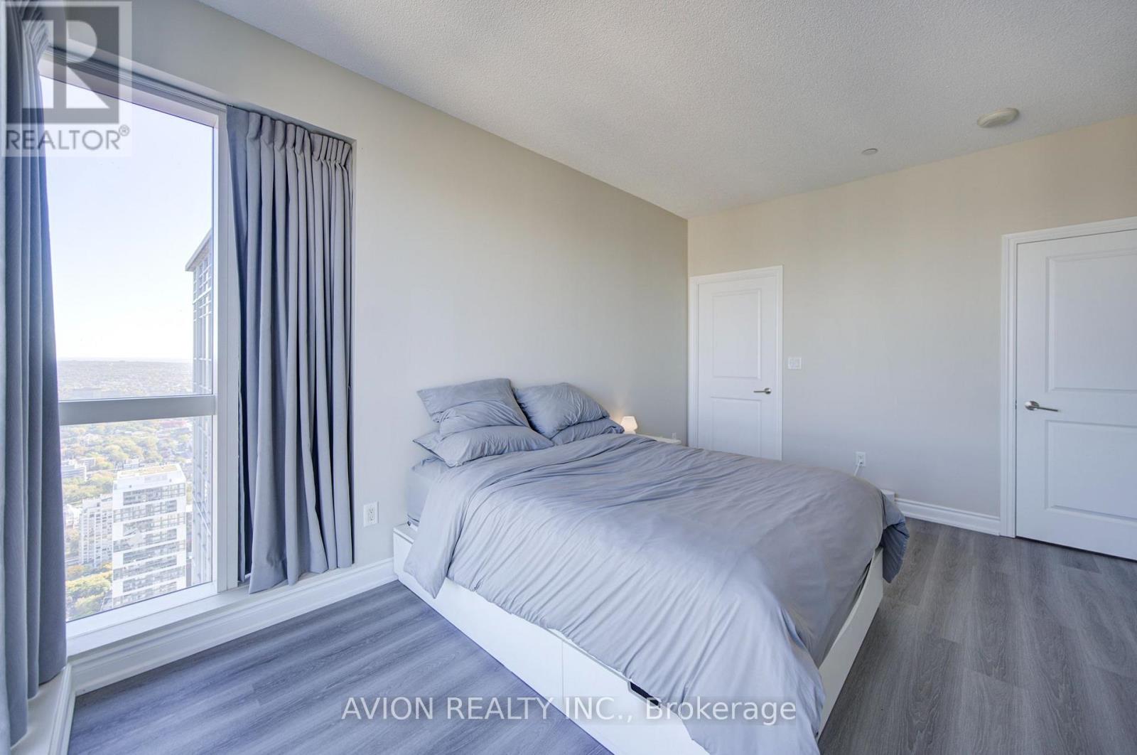 5716- 386 Yonge Street, Toronto, ON photo 18