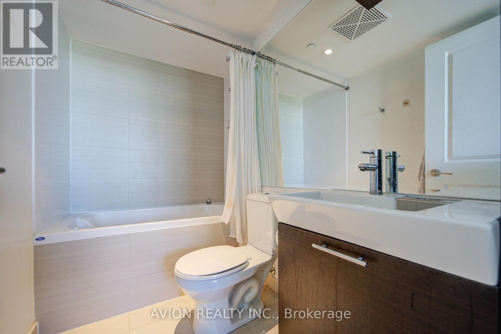 5716- 386 Yonge Street, Toronto, ON photo 31