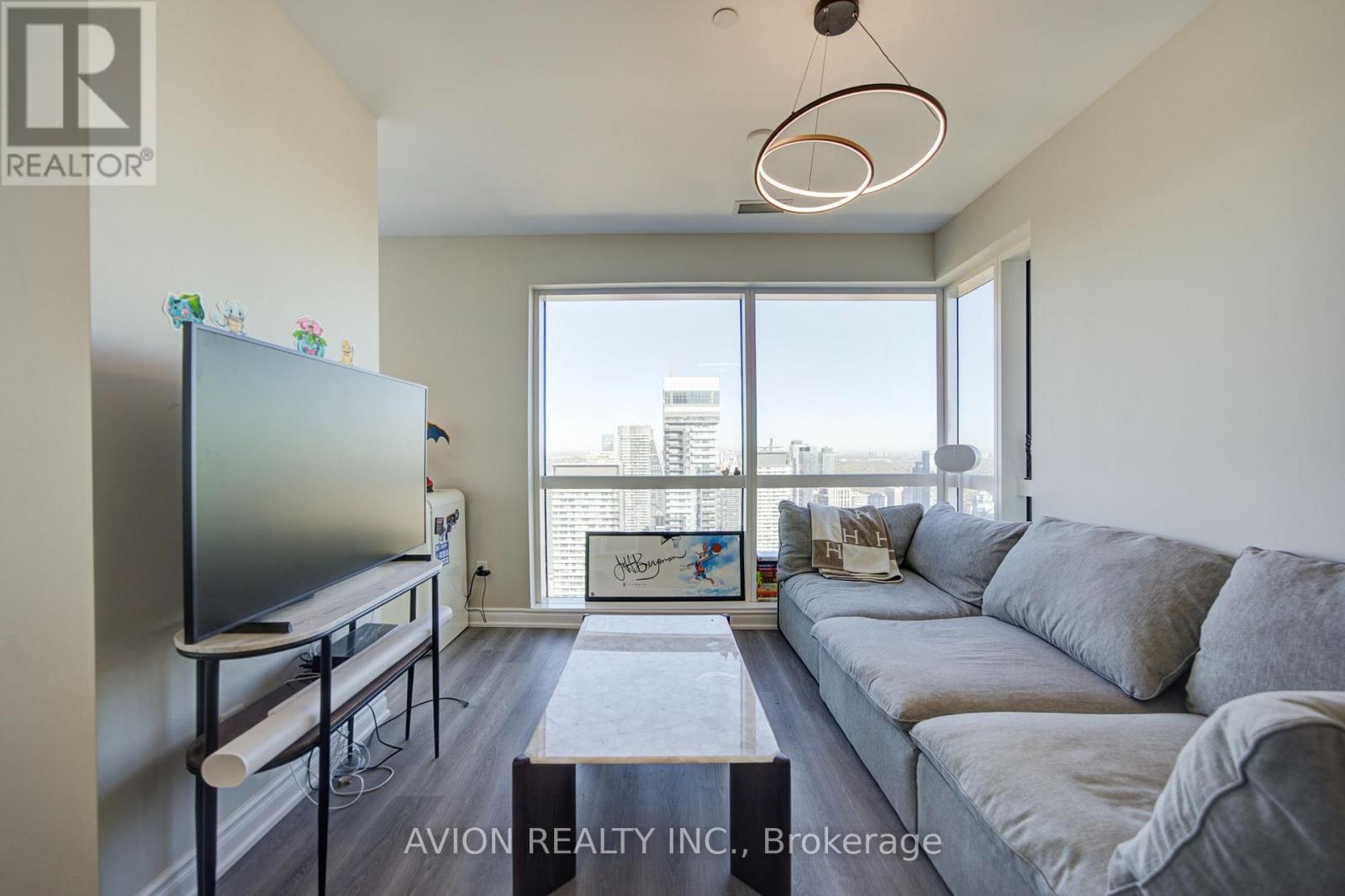 5716- 386 Yonge Street, Toronto, ON photo 4