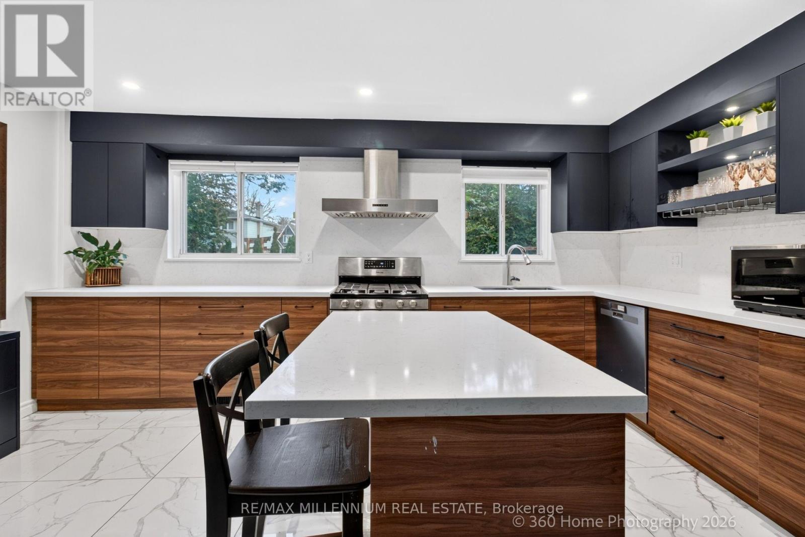 15 MARBLEMOUNT CRESCENT - 10