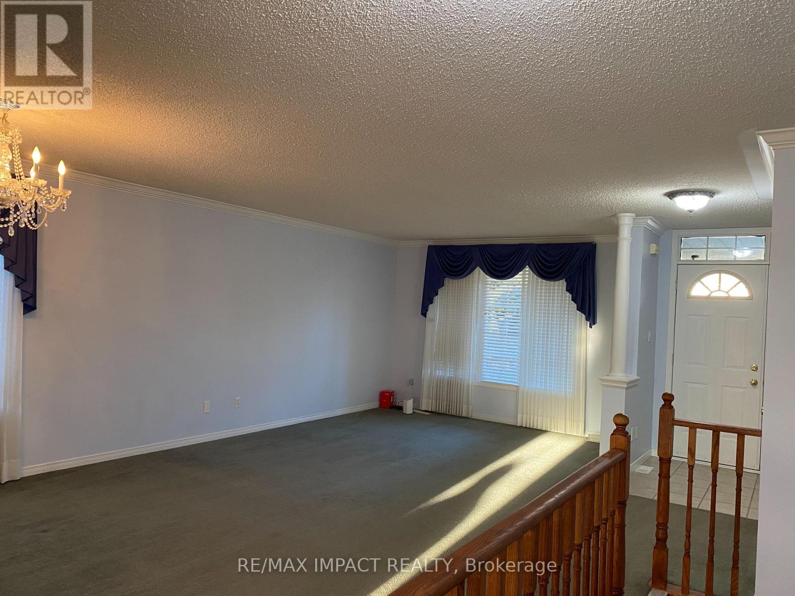 MAIN- 1452 Greenvalley Trail, Oshawa, ON photo 2