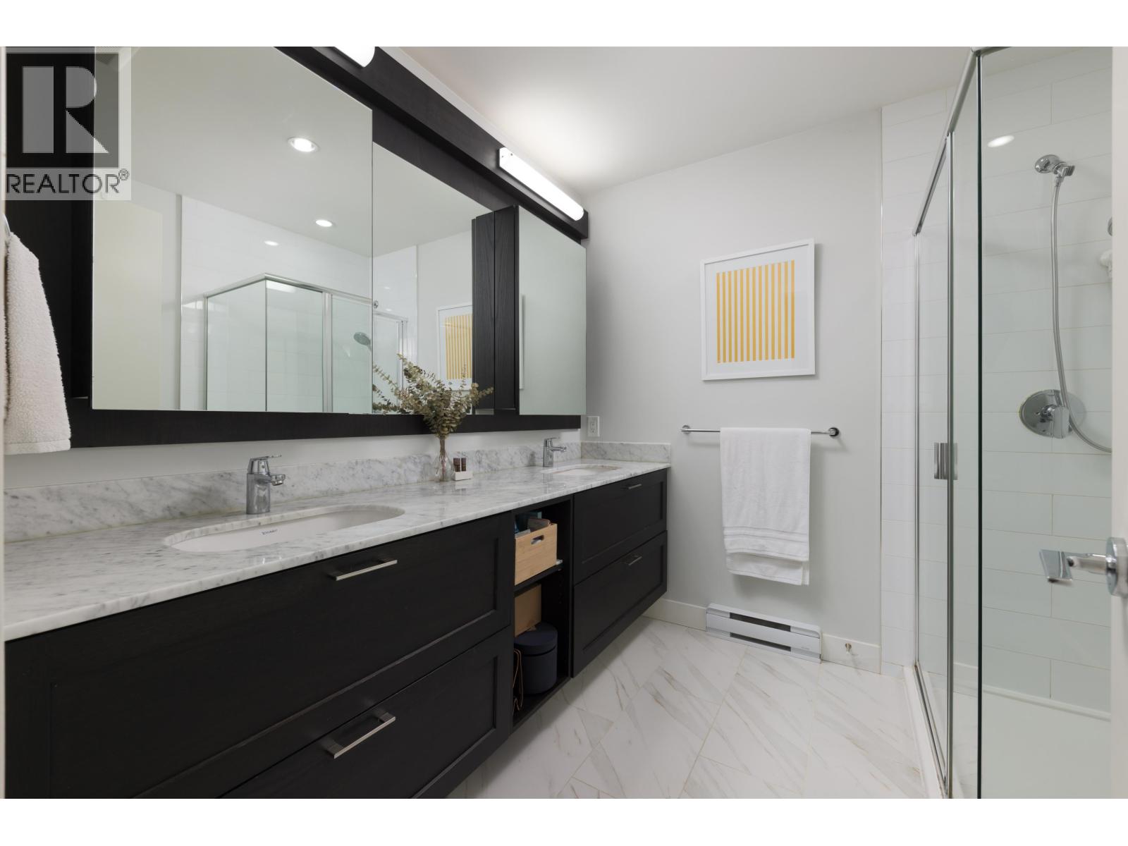 Photo of 136 528 FOSTER AVENUE 19