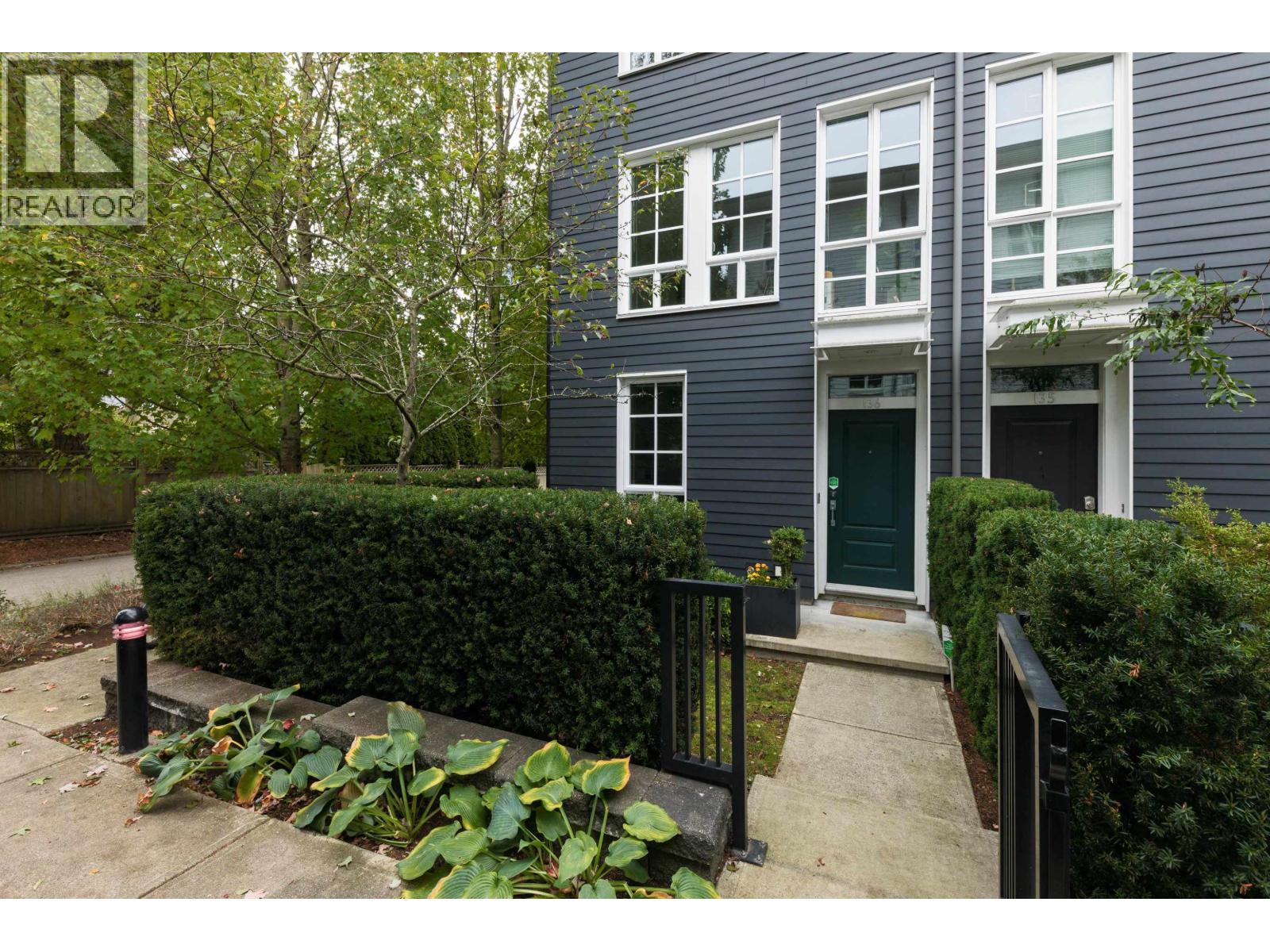 Photo of 136 528 FOSTER AVENUE 31