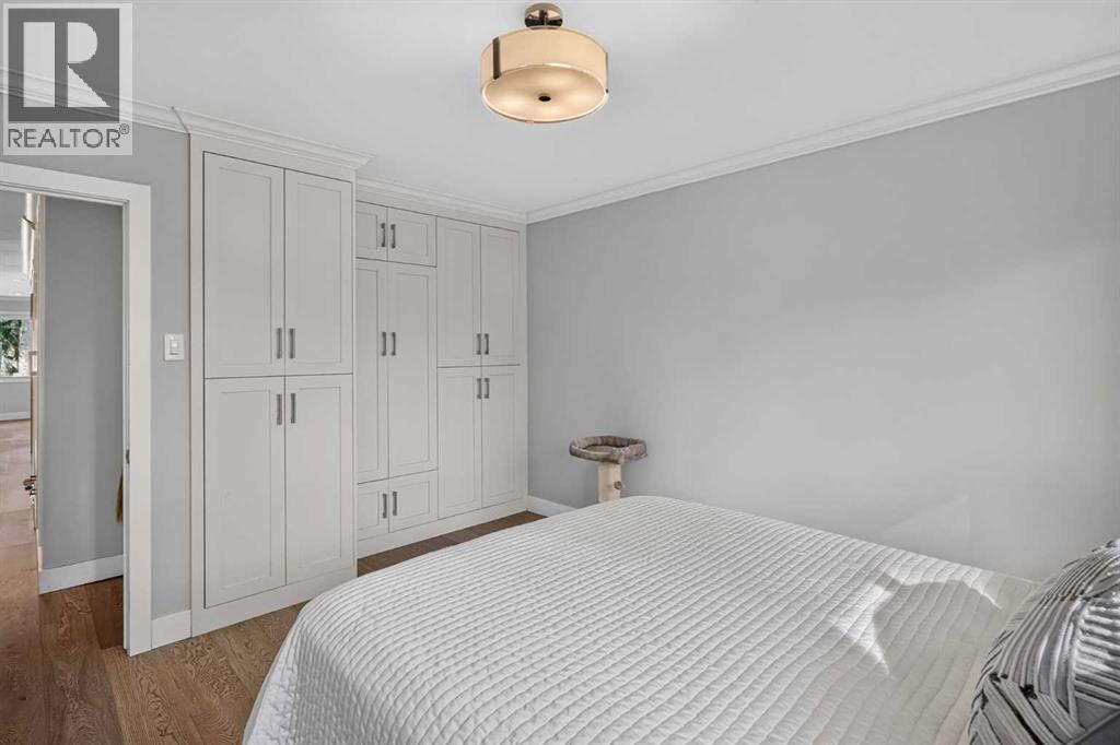 21 Rossmere Road SW photo 11