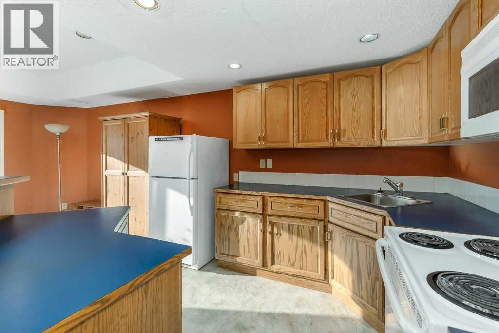 70 Riverview Circle, Cochrane — photo 36