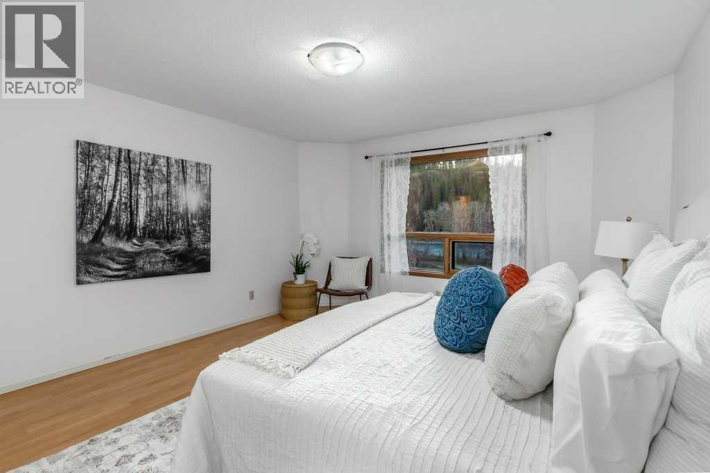 70 Riverview Circle, Cochrane — photo 27