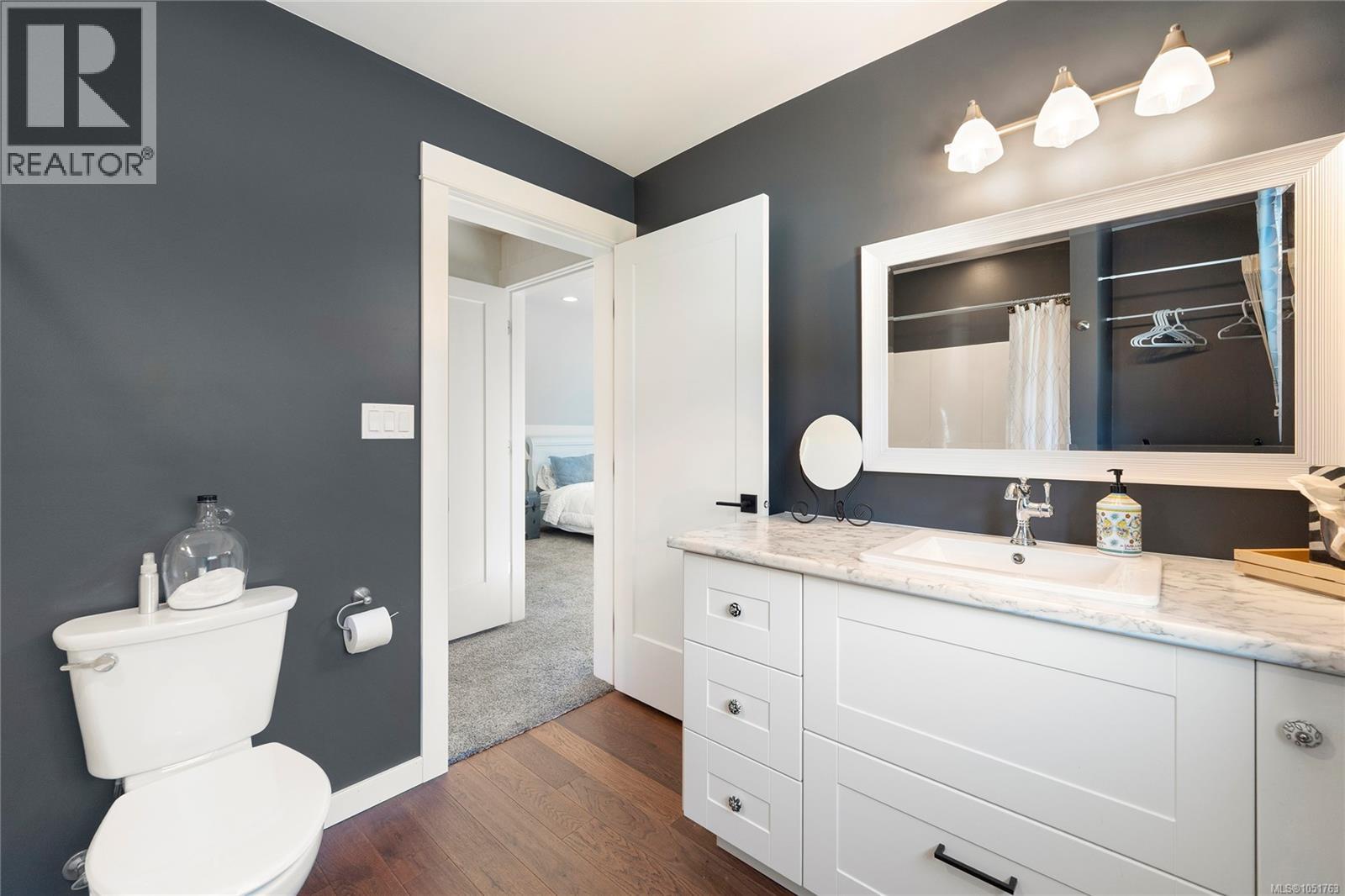 7371 Lakefront Dr - 45