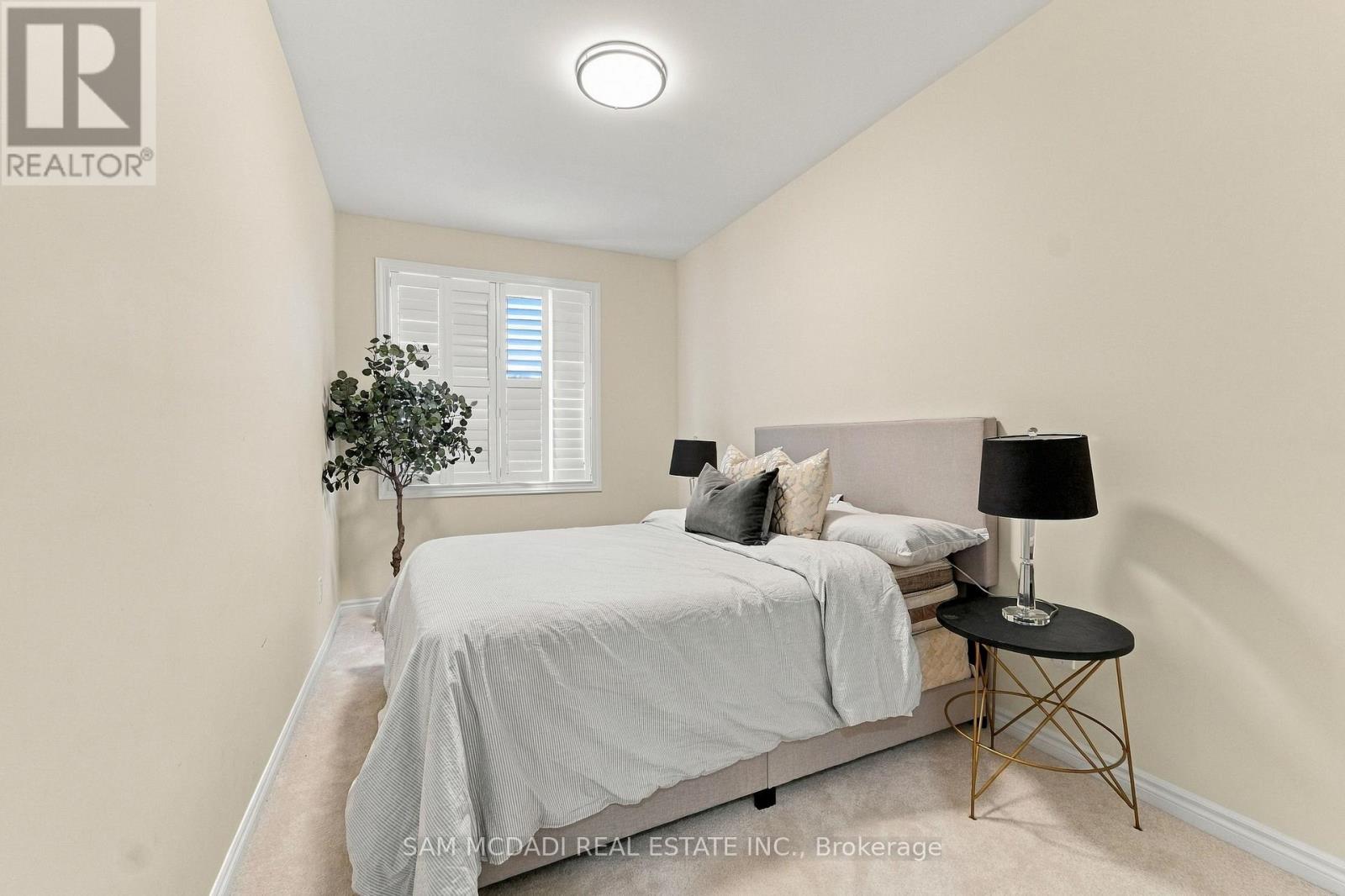 2076 Coppenwood Common, Burlington, ON photo 24