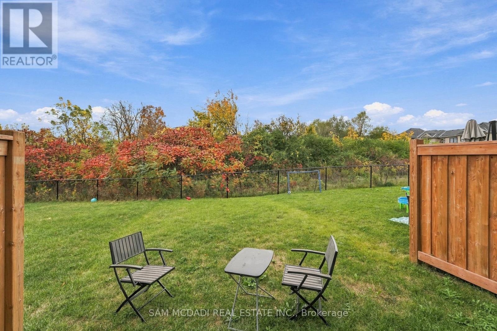 2076 Coppenwood Common, Burlington, ON photo 28