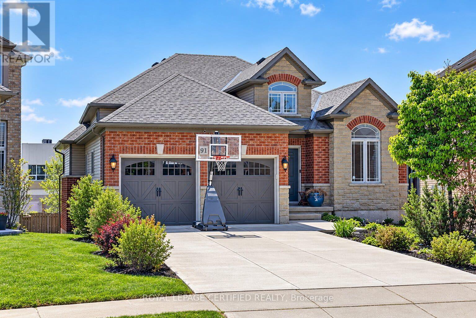91 Candlewood Drive, Hamilton, ON photo 2
