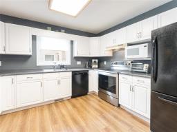 130 Birchbark Bay, Winnipeg, MB R2V4P3 Photo 8
