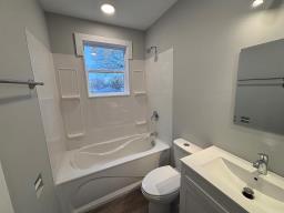 208 Notre Dame Street, Winnipeg, MB R2H0C3 Photo 16