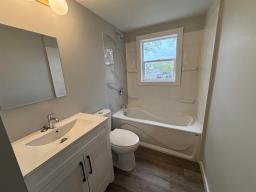 208 Notre Dame Street, Winnipeg, MB R2H0C3 Photo 7