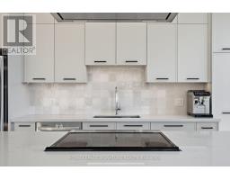 1002 - 980 Yonge Street, Toronto, ON M4W3V8 Photo 18