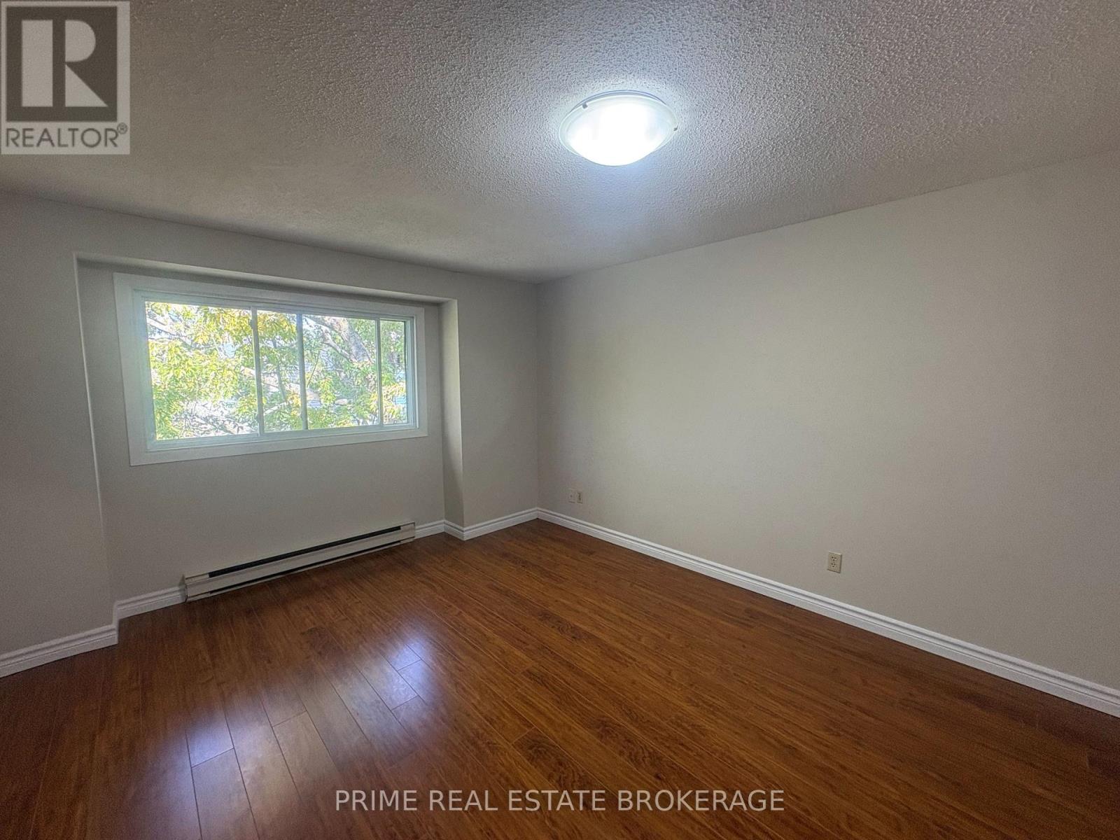 3 bedroom Single Family interior view, 55- 135 Belmont Drive, London South (South O), Ontario