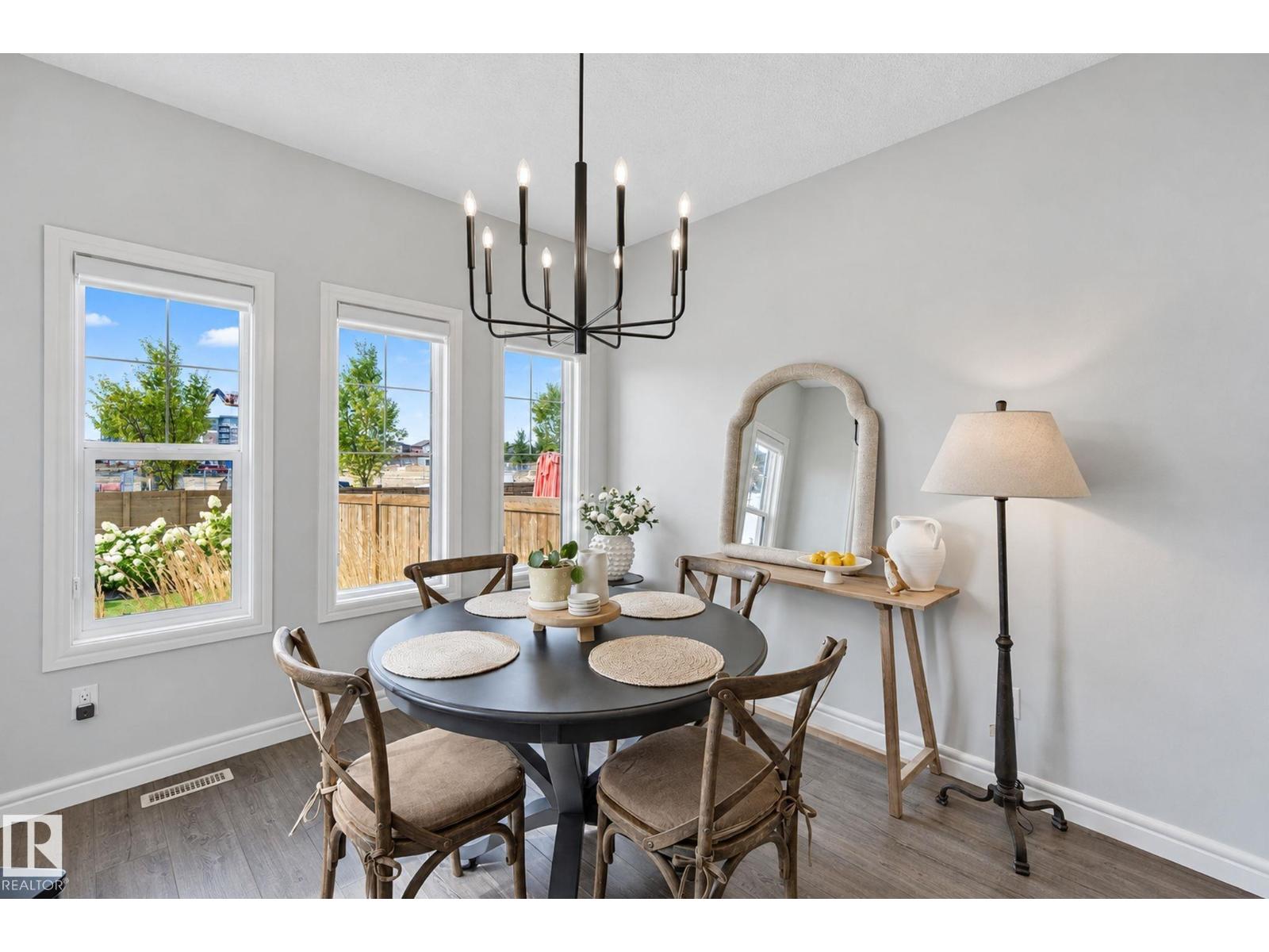 818 Cavanagh HE SW, Edmonton — photo 10
