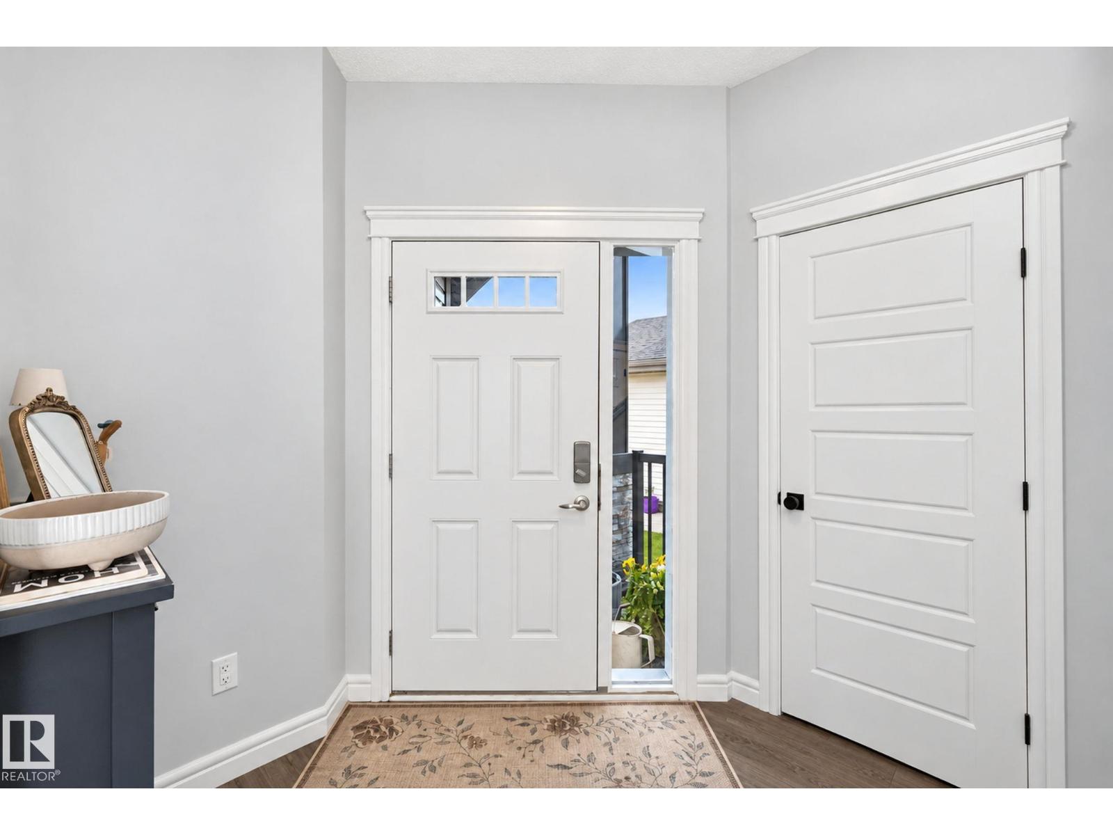 818 Cavanagh HE SW, Edmonton — photo 12