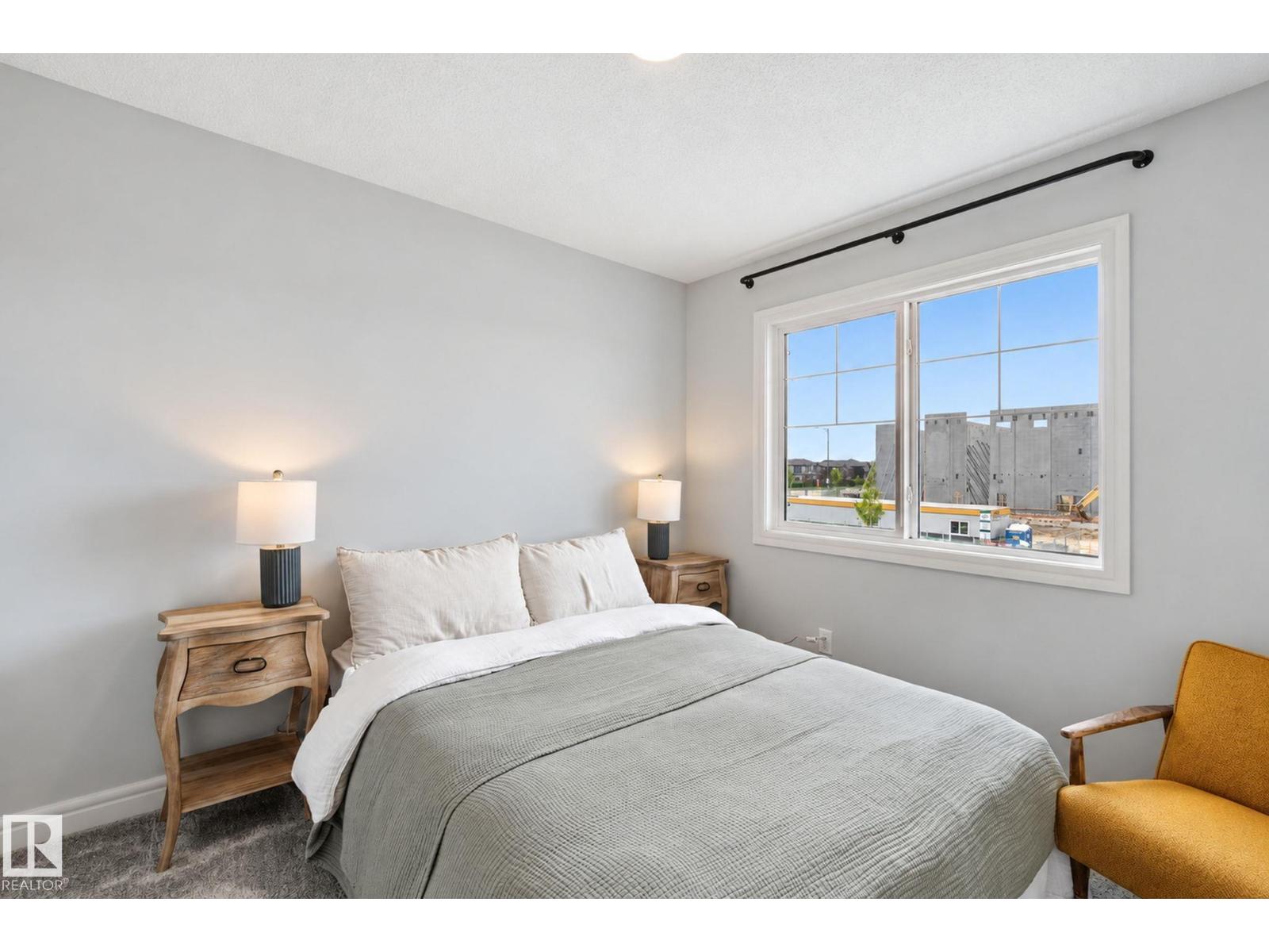 818 Cavanagh HE SW, Edmonton — photo 18