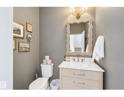818 Cavanagh He Sw, Edmonton, AB T6W3Y1 Photo 13