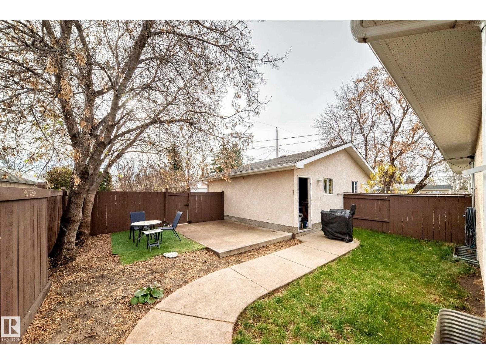10015B 97 Avenue, photo 31