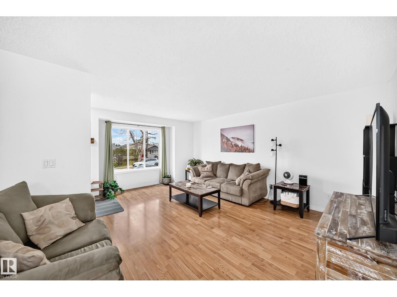 10015B 97 Avenue, photo 7