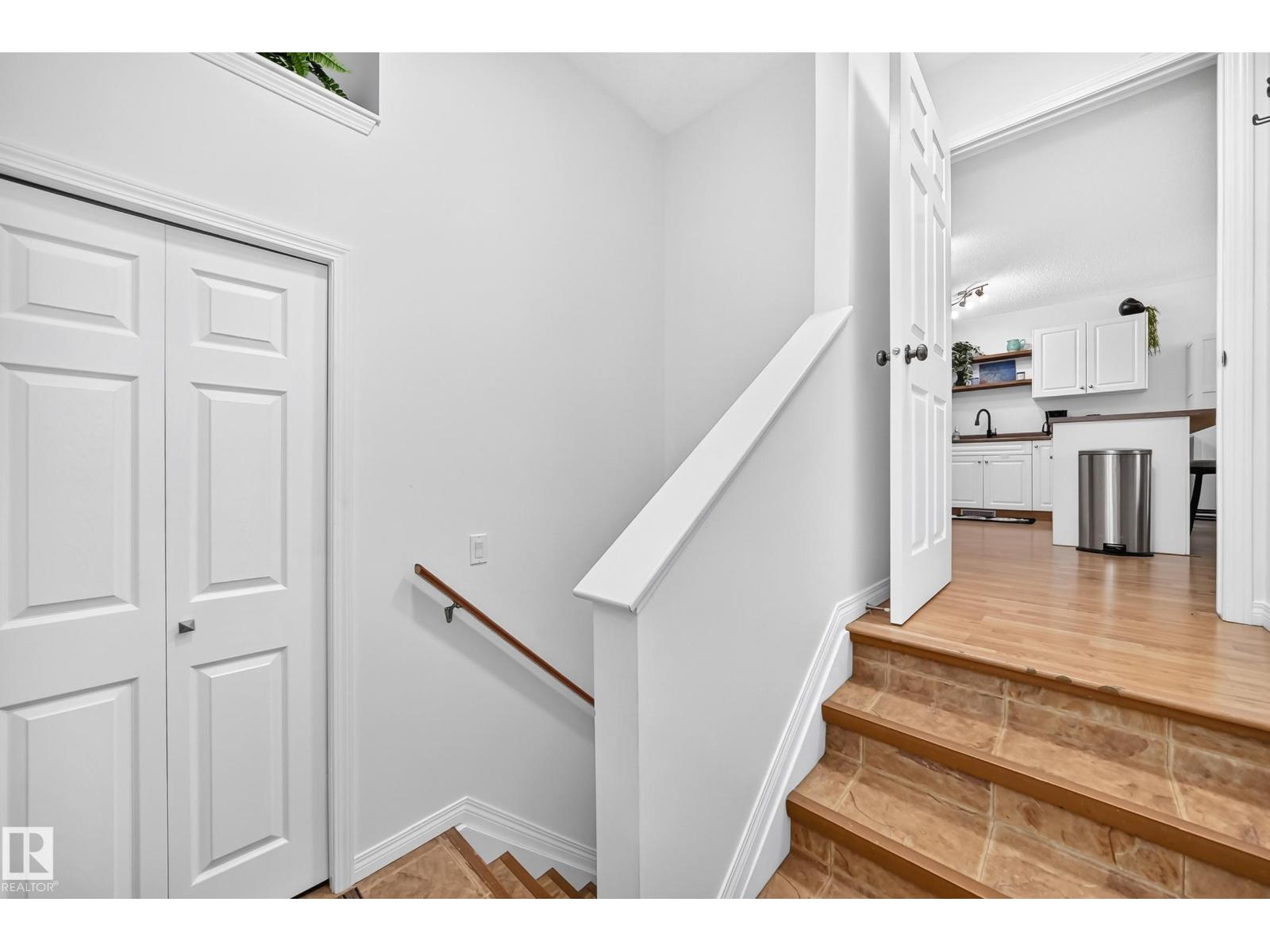 10015B 97 Avenue, photo 24