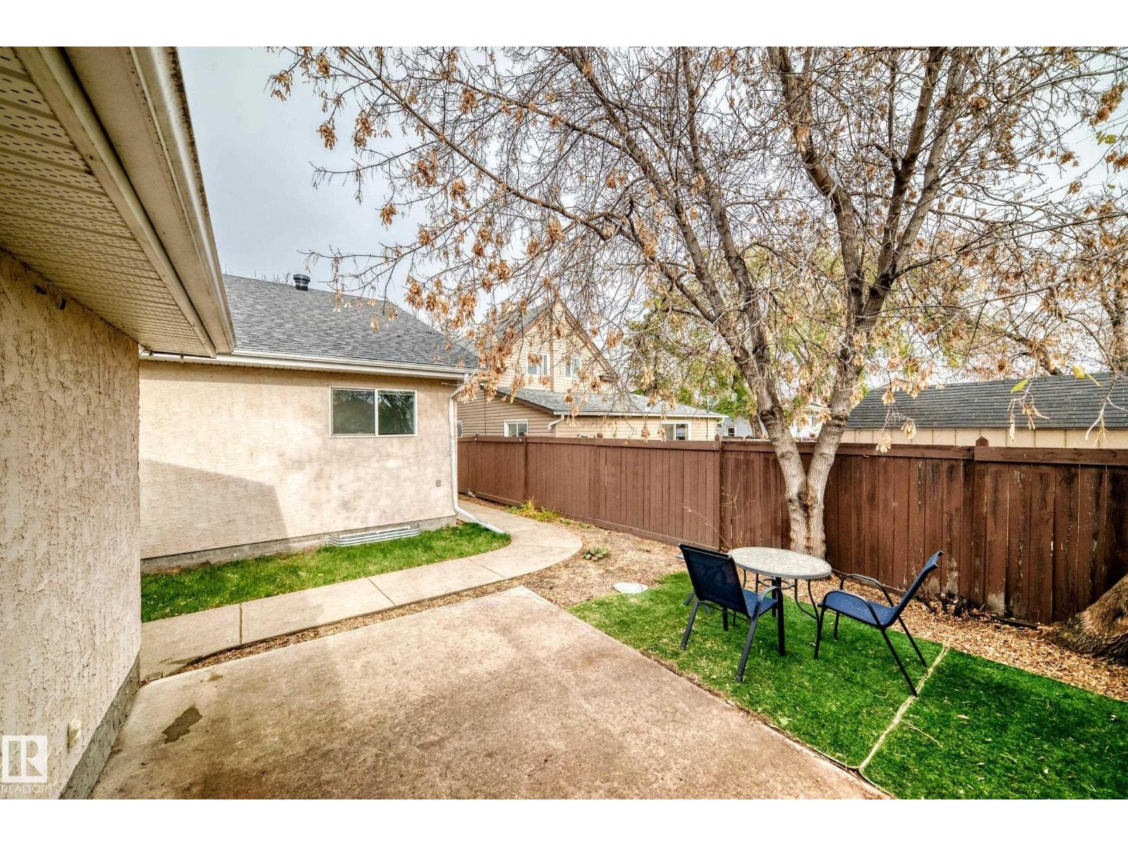 10015B 97 Avenue, photo 33
