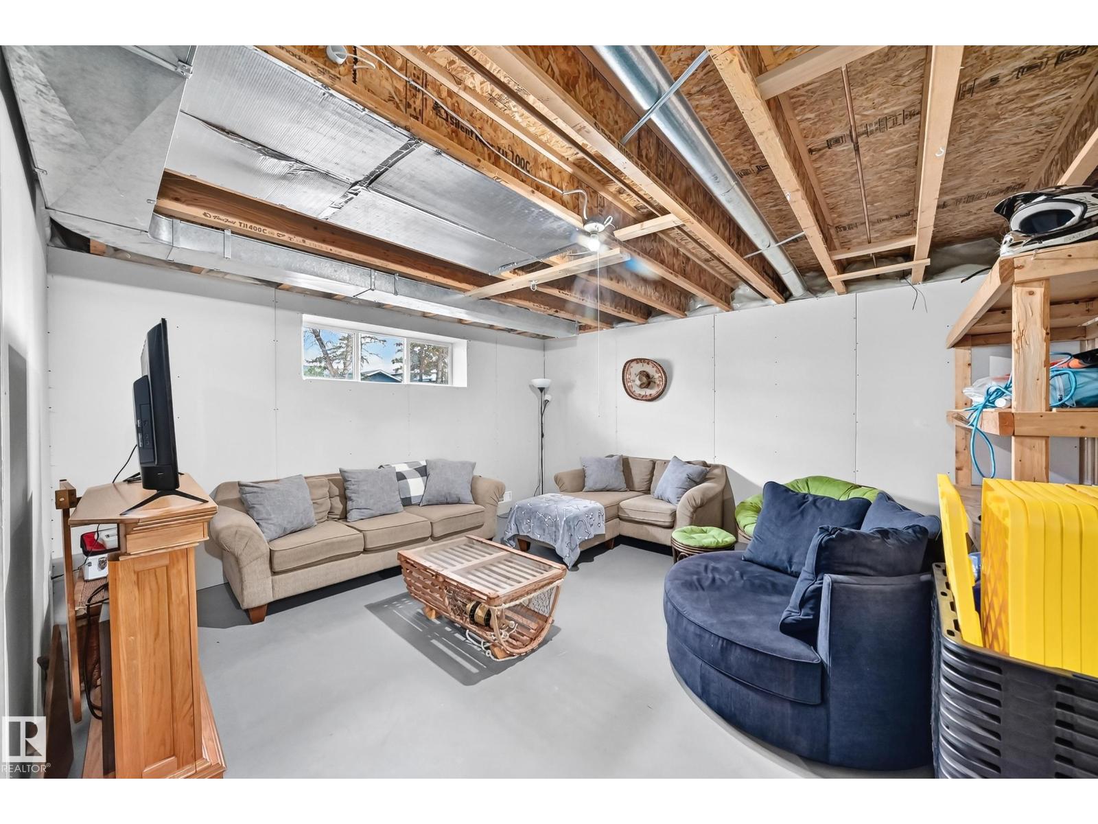 10015B 97 Avenue, photo 25