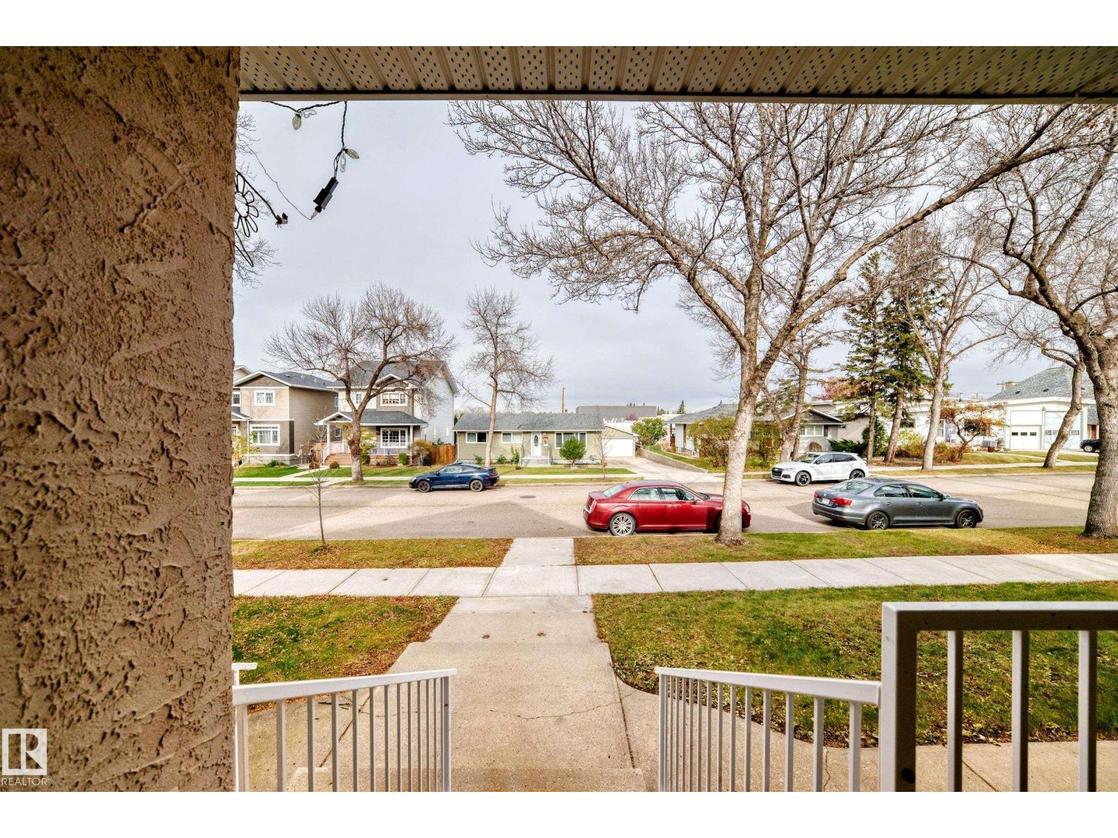10015B 97 Avenue, photo 36
