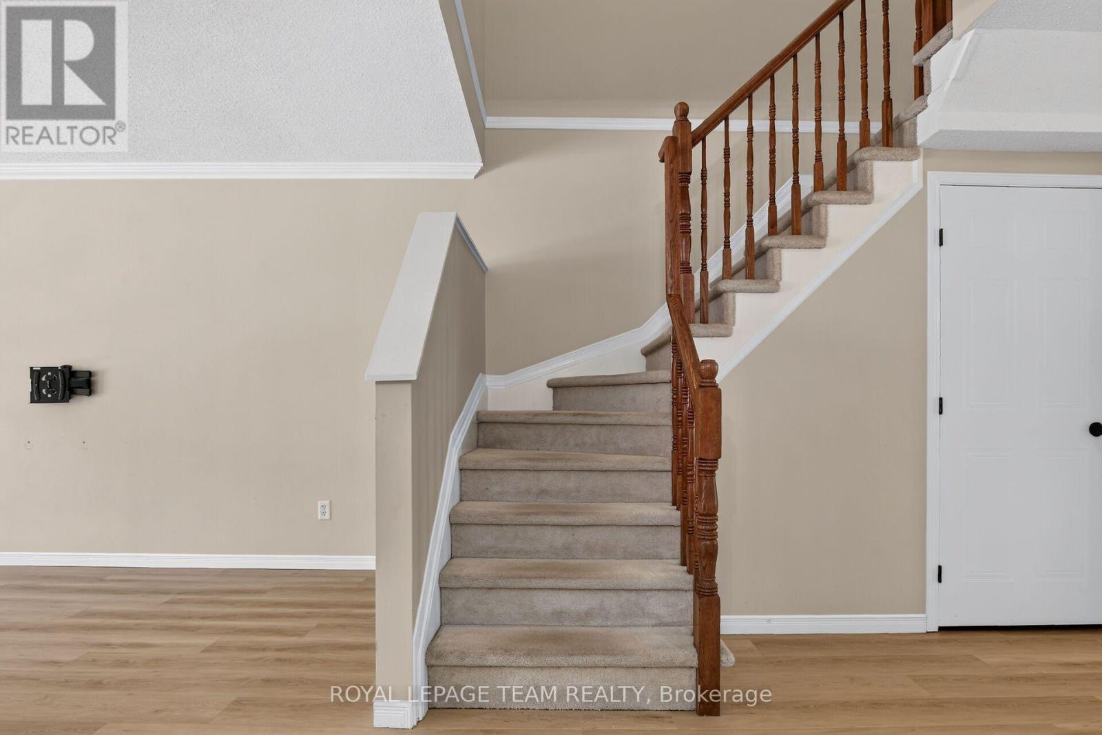 Condos for Sale in Ottawa – 3 CHANTILLY GATE, Ottawa – By Peter Sagos - Image 16
