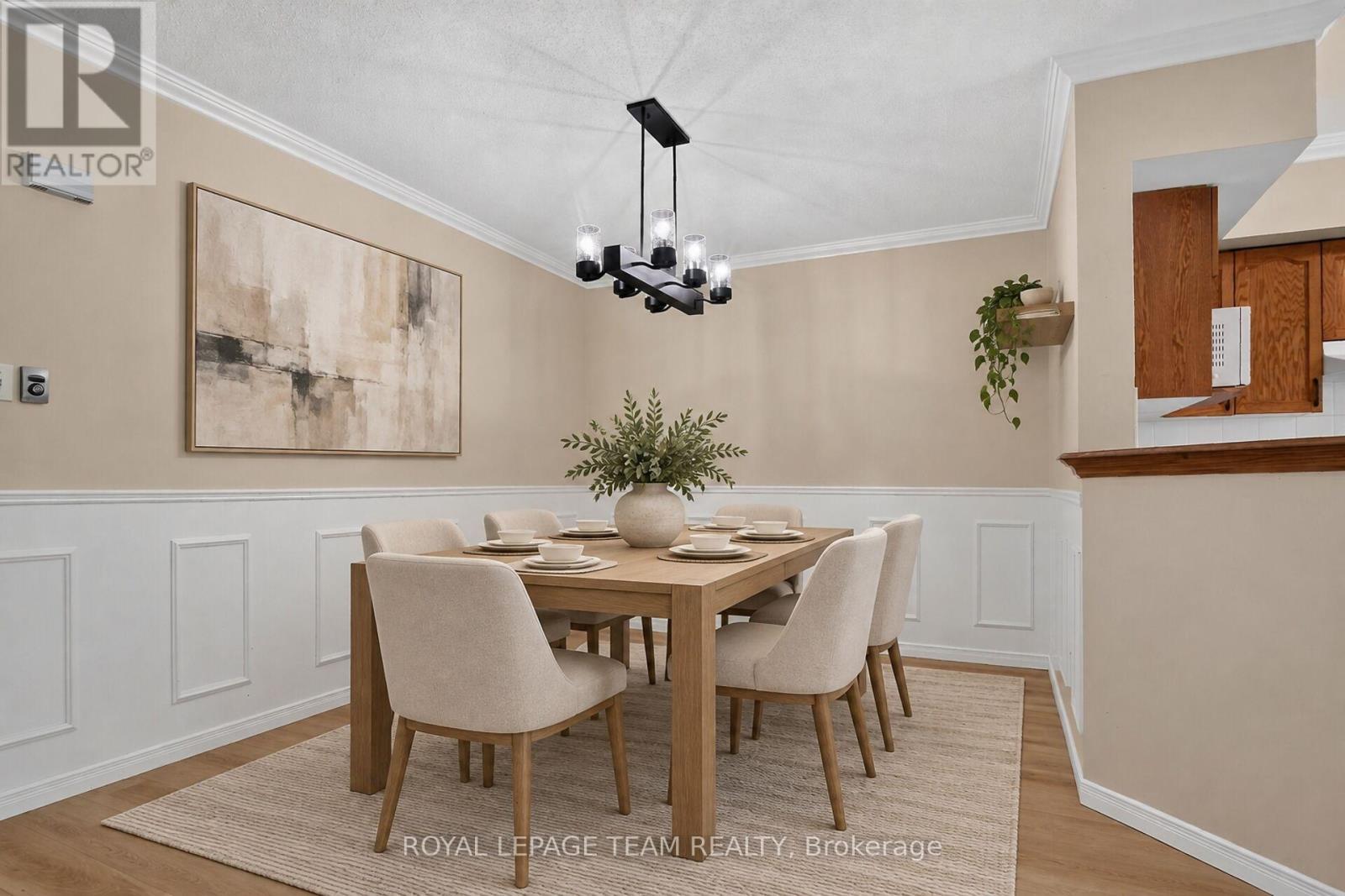 Dinning Room Virtually Staged