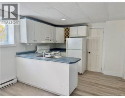 Apt 2