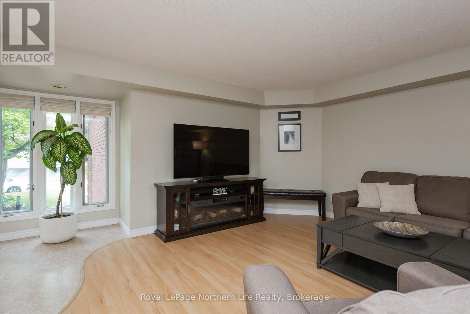 637 TACKABERRY DRIVE - 12